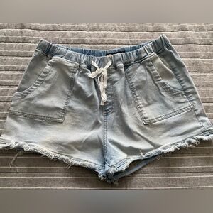 Dollhouse brand denim shorts. Size XL (would fit a 10-12). Light denim.